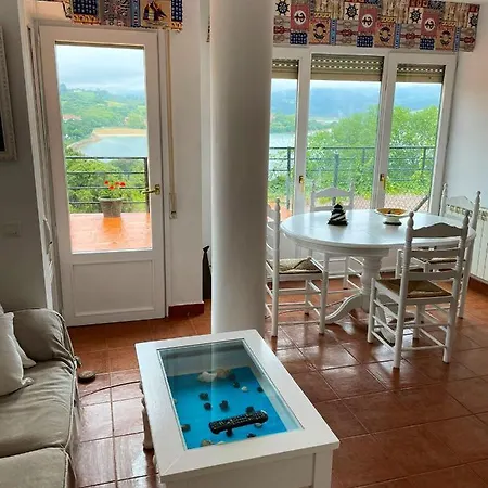 Spacious House With Sea View *