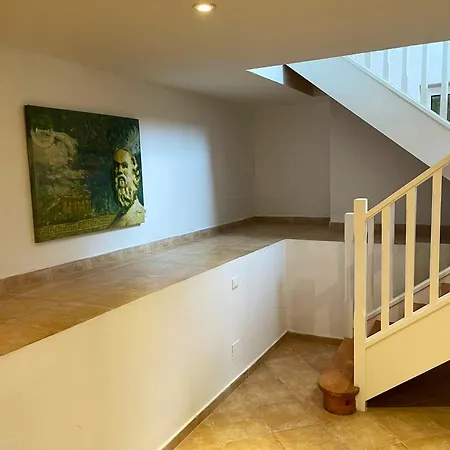 Дом отдыха Spacious House With Sea View Сан-Висенте-де-ла-Баркера